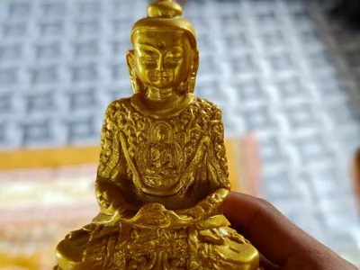 myanmar statue