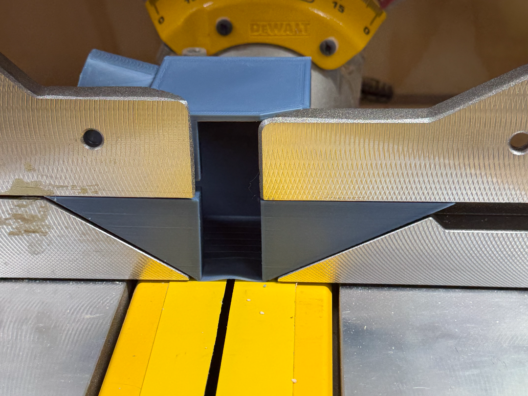 DUST CHUTE FOR DEWALT DWS779