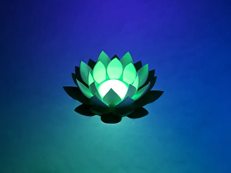 Floating Lotus Light - Pool Illumination