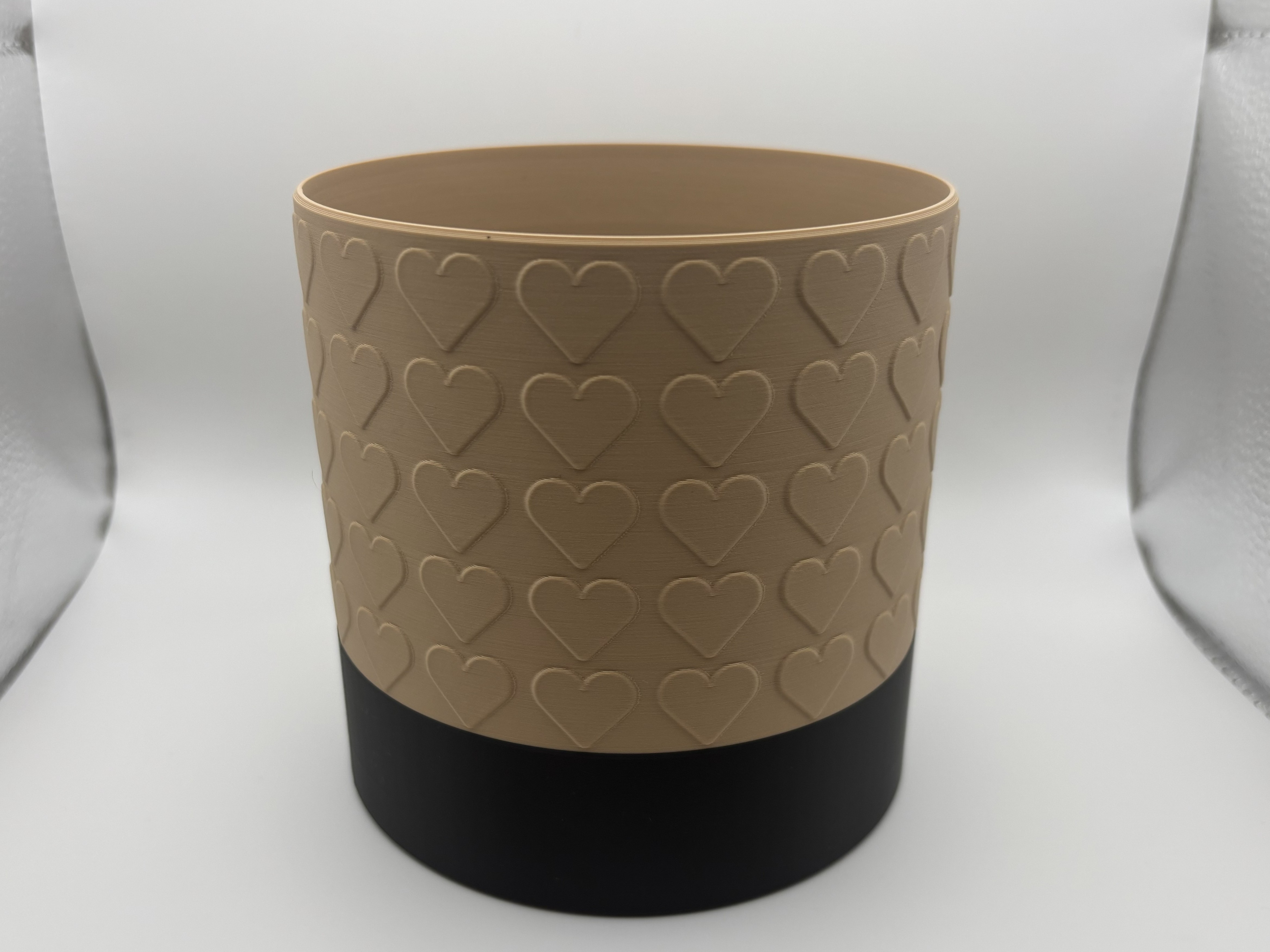 Miniatura 1 do modelo 3D Heart Pattern Planter