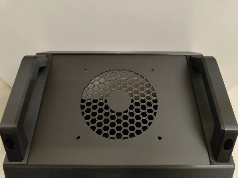 LabRax Hex Mesh Top Panel