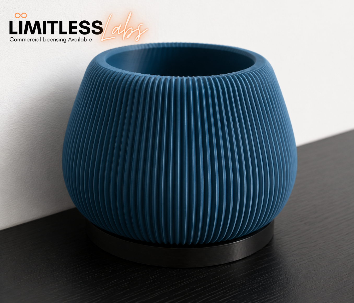 Miniatura 2 do modelo 3D Orbita Planter with Drip Tray