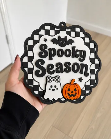Accesorio de iluminación decorativa: Spooky Season Checkerboard Halloween Plaque — vista de referencia 3