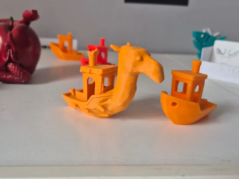 Camel Benchy