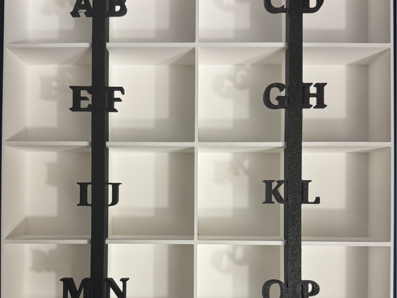 16-Bay Claim Tray SnapFit Letters Adjustable Depth