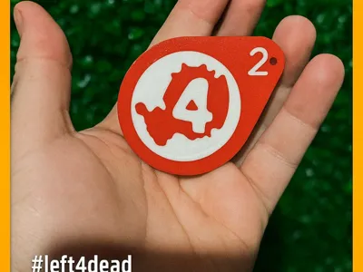 Left 4 Dead Keychain