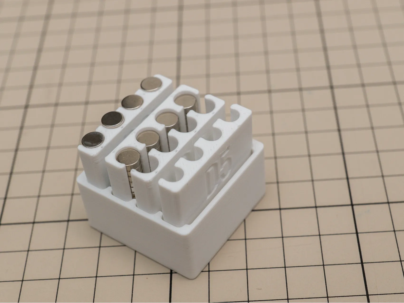Miniatura 1 do modelo 3D Optimized Gridfinity Magnet Holder