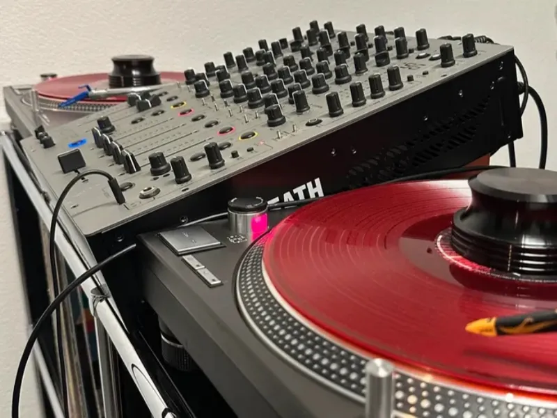 Allen&Heath Xone:96 Angled Stand