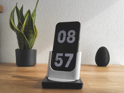 360 Degree Rotating Phone Stand / Amplifier