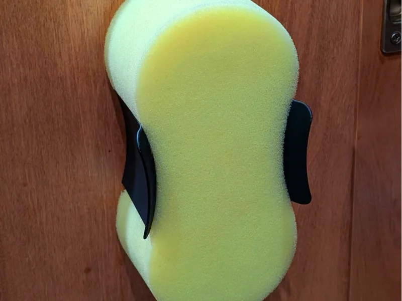 Sponge holder