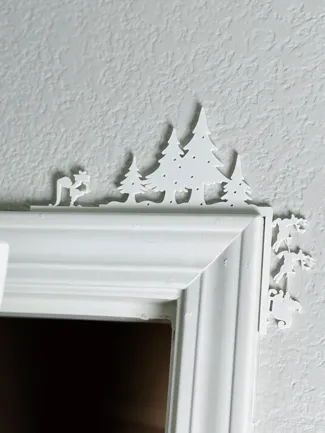 Christmas Door Corner - Elf tree santa claus