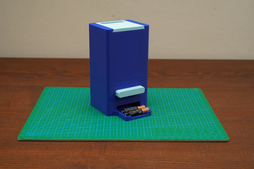 Battery AAA Storage Box & Dispenser by Savvas Panayiotou MakerWorld