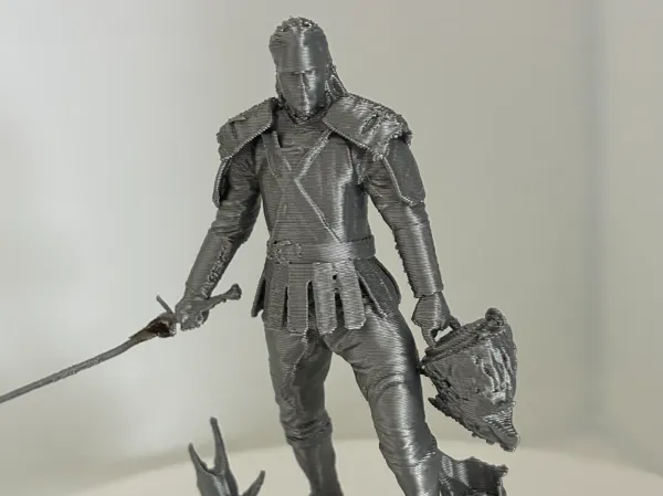 Geralt et griffon — figurine The Witcher