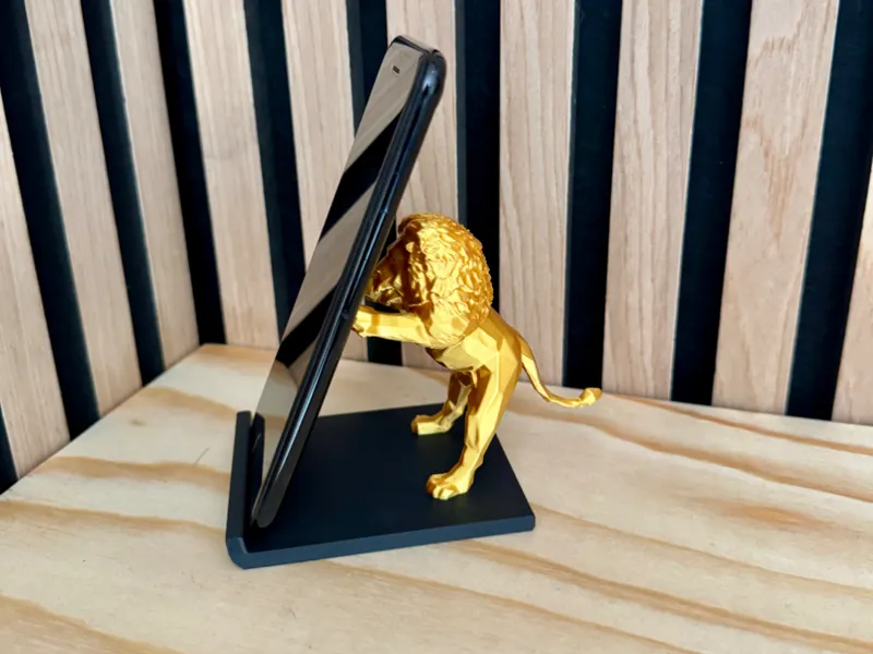 Handy- & Tablethalter „Stark wie ein Löwe“