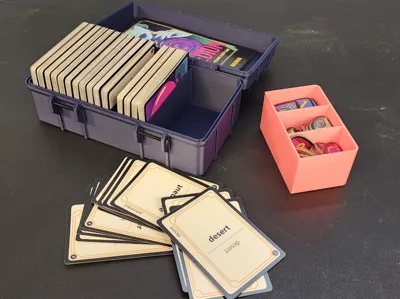 Medium the card game - case