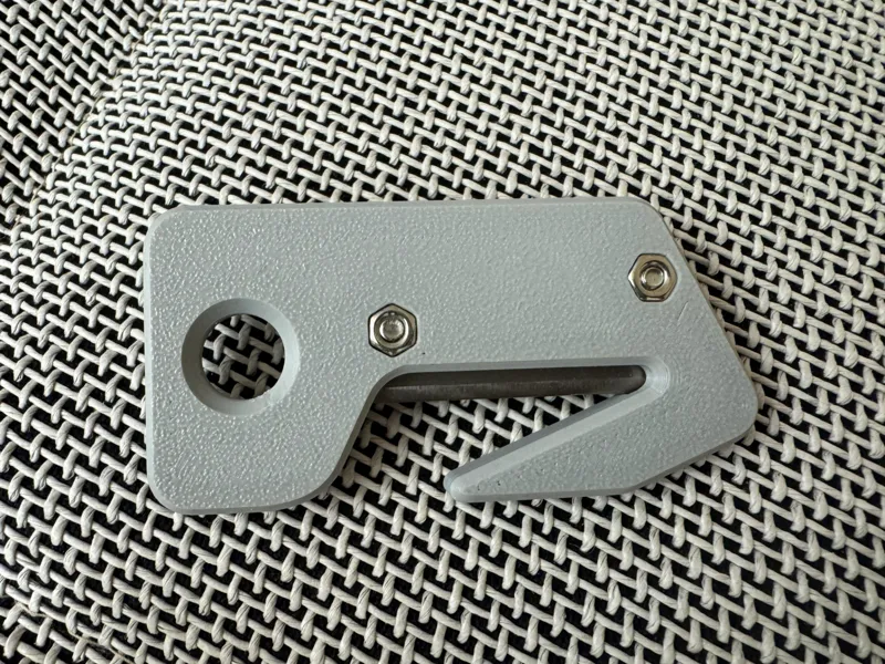 Snap-Off Blade Line Cutter (18 mm Utility Blade)