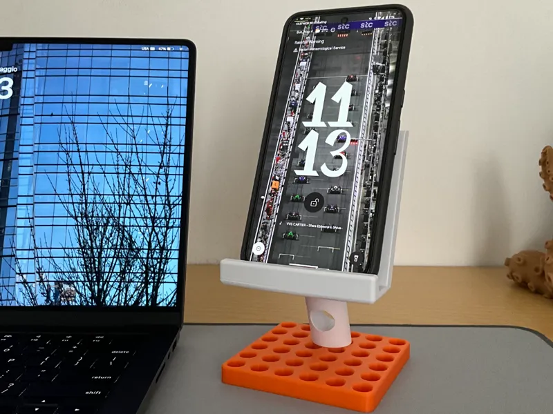 Minimal phone holder