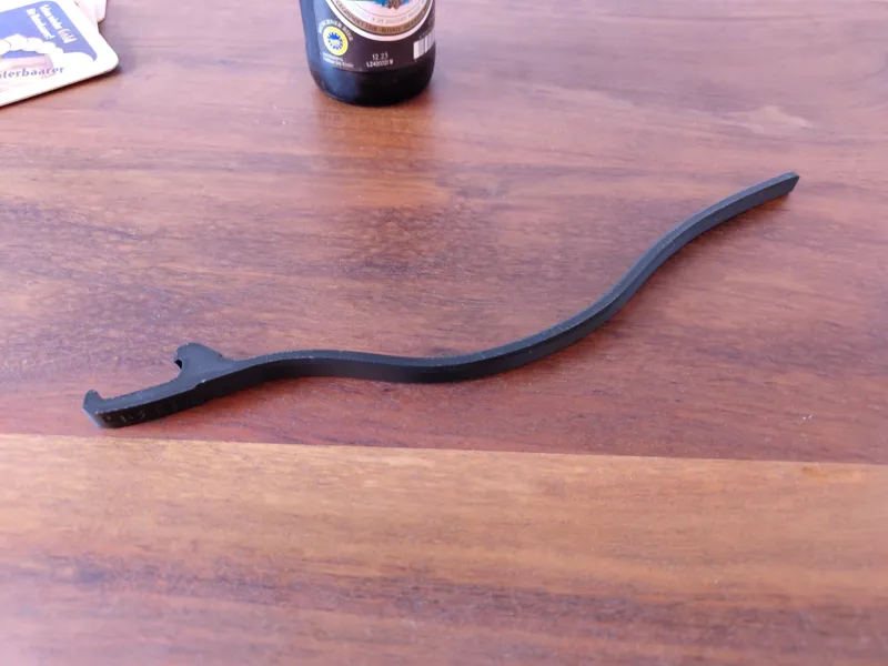 Beer grabber and opener