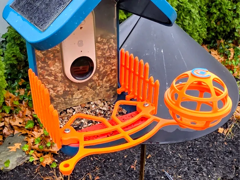 Bird Buddy - Twist Lock Suet Ball and perch mount