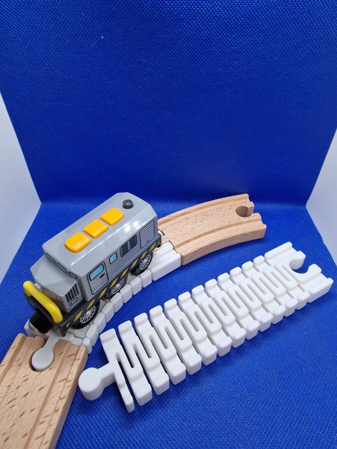 Train Tracks compatible with Brio/Ikea-Flex Astyle view 4