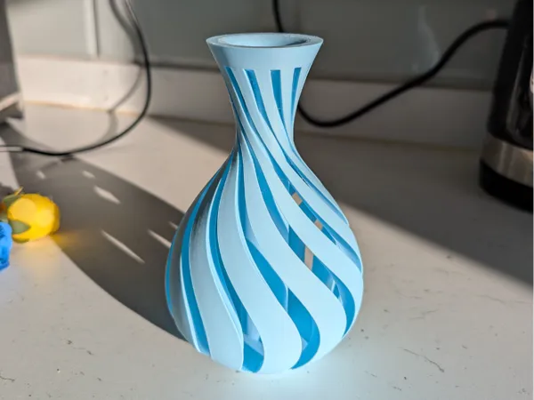 https://makerworld.bblmw.com/makerworld/model/US589fff60f19a39/design/2025-04-04_92efe40598286.jpg