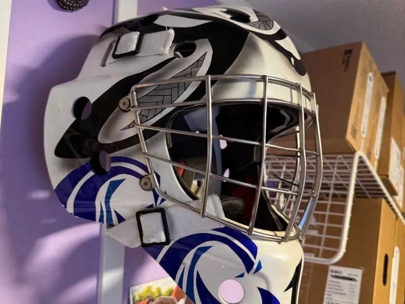 Goalie Mask Wall Mount Bracket