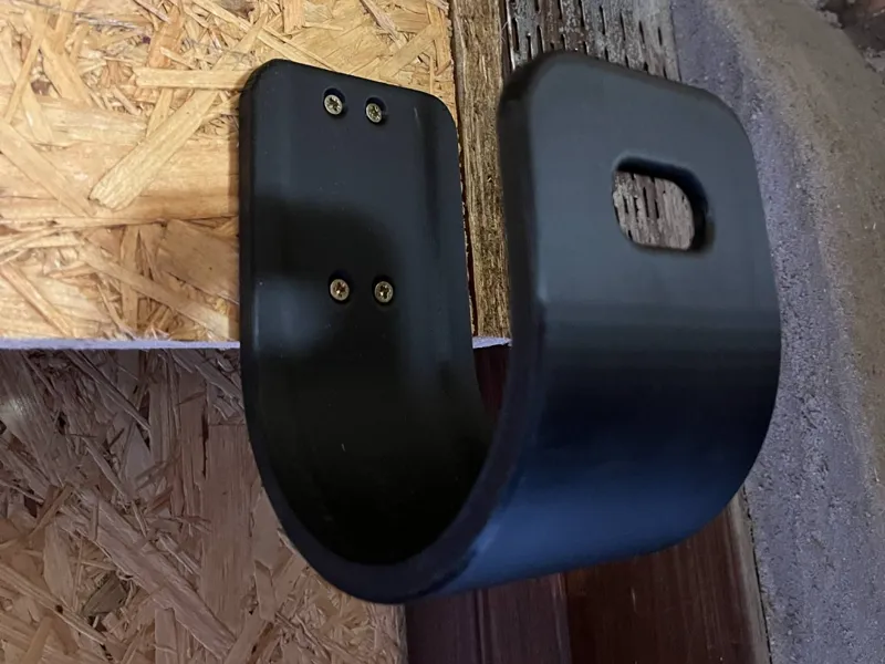 Truggy RC 1/10 - wall holder (screw version)