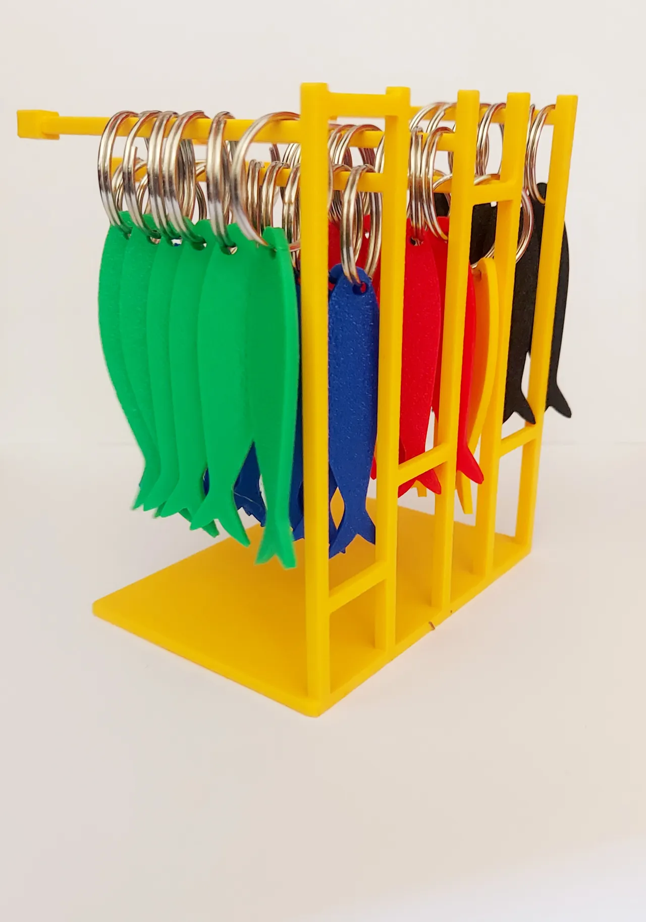 ARt Keychain or earrings stand view 3