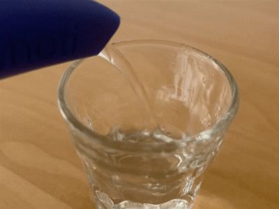 Liquor Pourer Cap for 26.5 mm PET Bottles