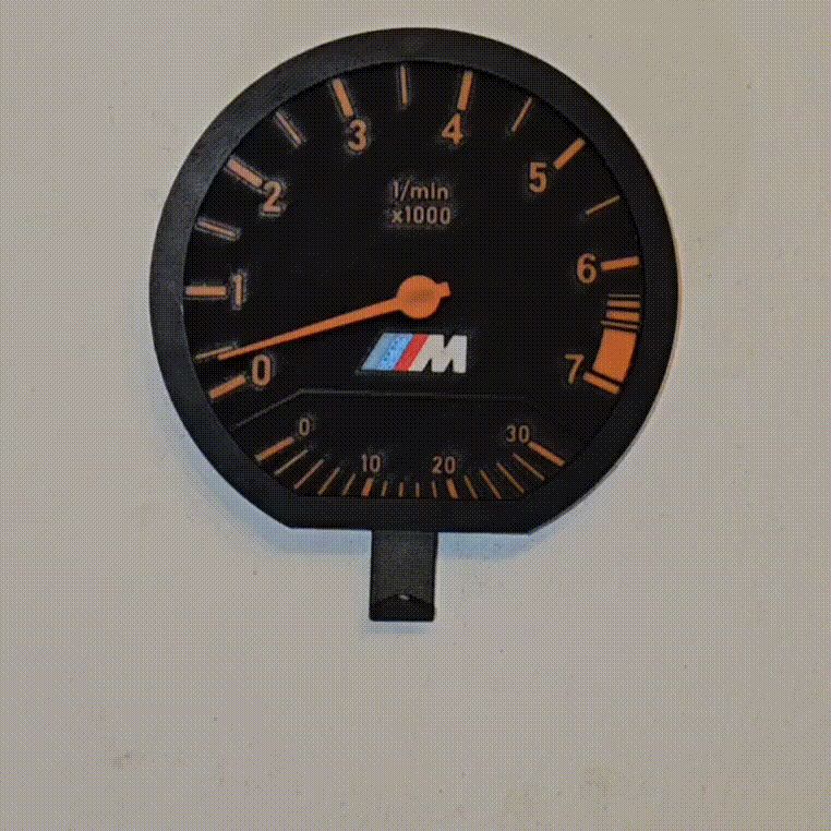 BMW Classic RPM Key Hanger – Moving Needle