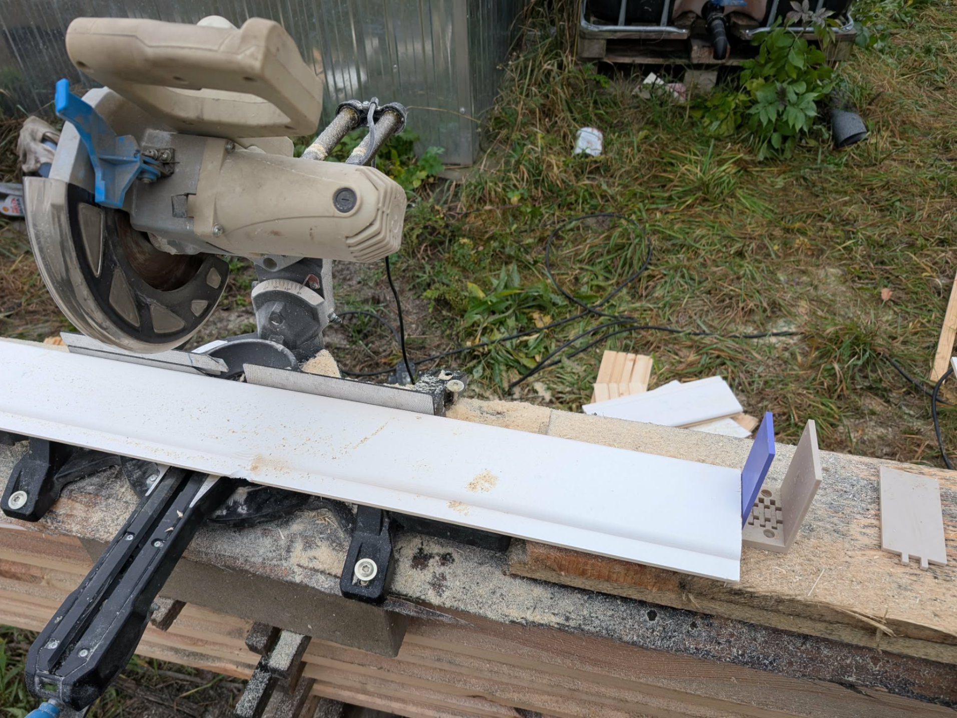Adjustable miter saw stop block (10cm)