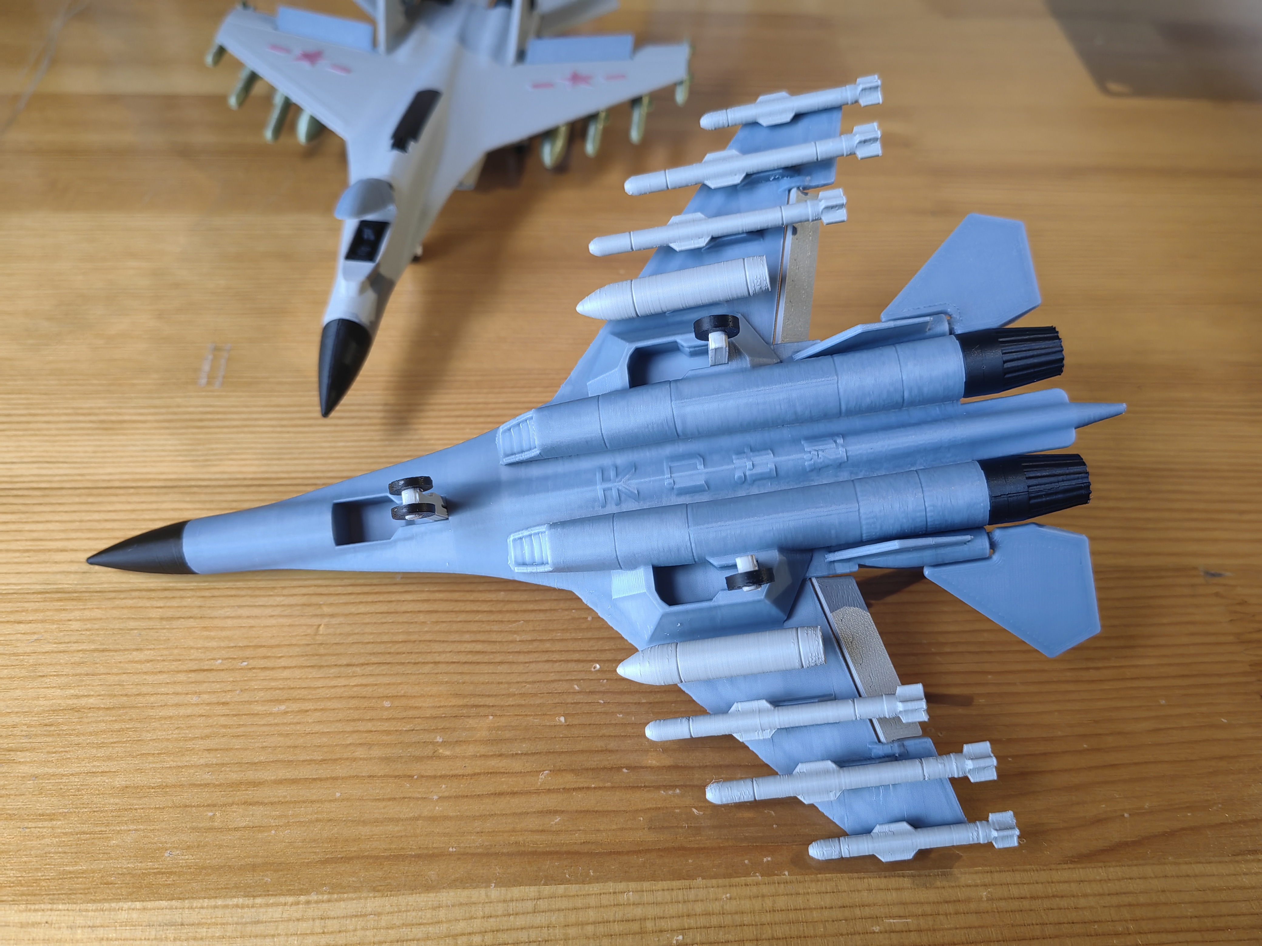 Miniatura 3 do modelo 3D 歼16-超级拼装板
