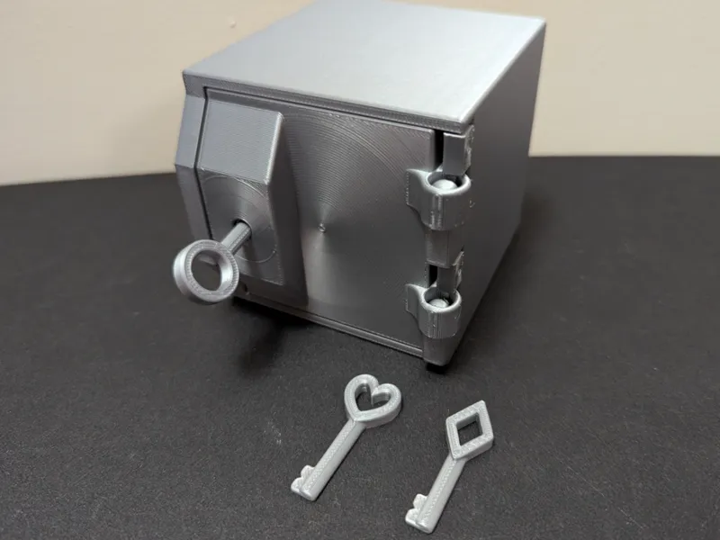 Mini Safe with 3 Key Designs
