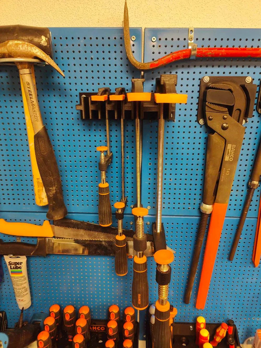 Clamp wall mount - Universal by Tag3mand - MakerWorld