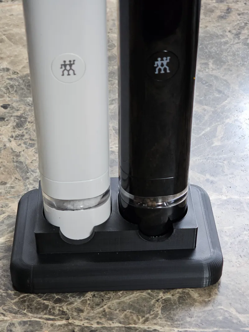 Zwilling automatic salt and pepper stand