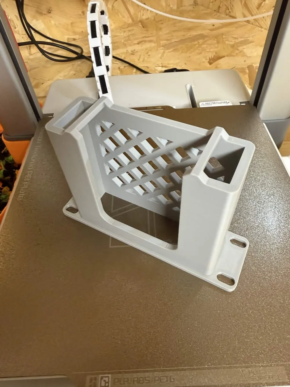 Unifi USW-Flex 6-inch Rack Mount - Free 3D Print Model - MakerWorld