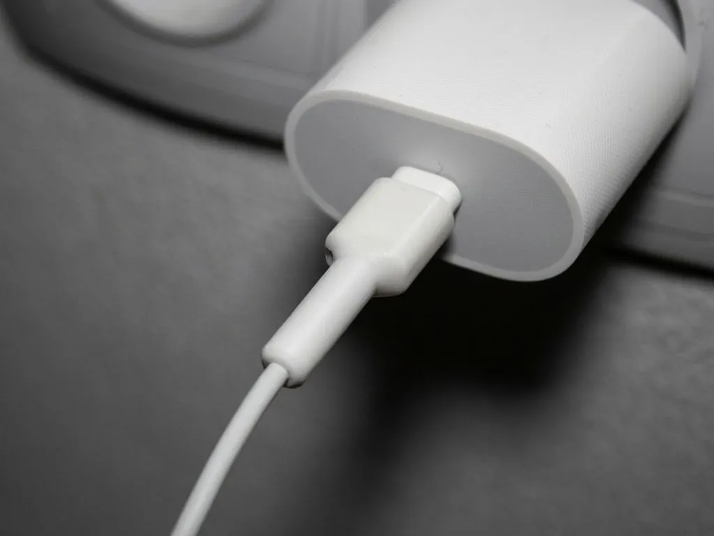 Potector File USB-C Cable Protector - Free 3D Print Model - MakerWorld