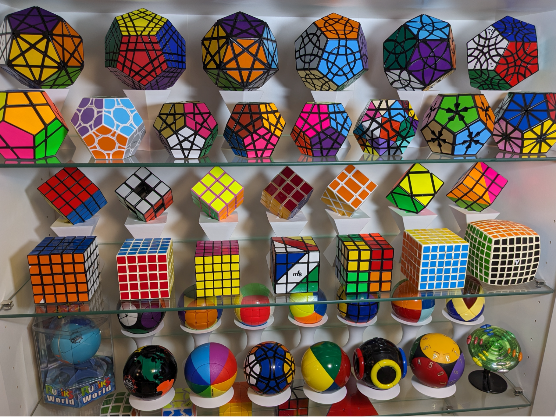 Twisty Puzzle Display Stands