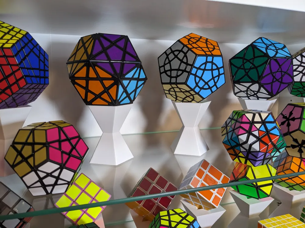Twisty Puzzle Display Stands - Free 3D Print Model - MakerWorld