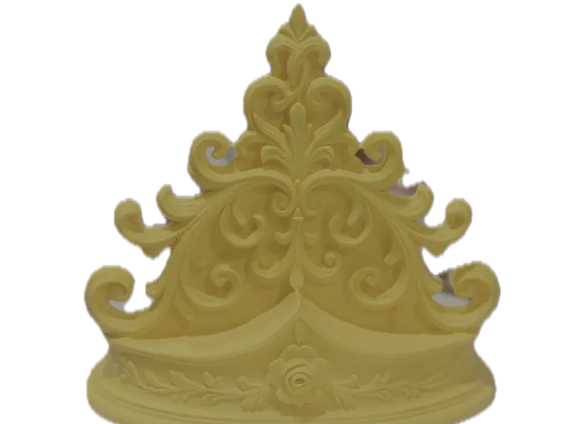 Ornate Baroque Peanha