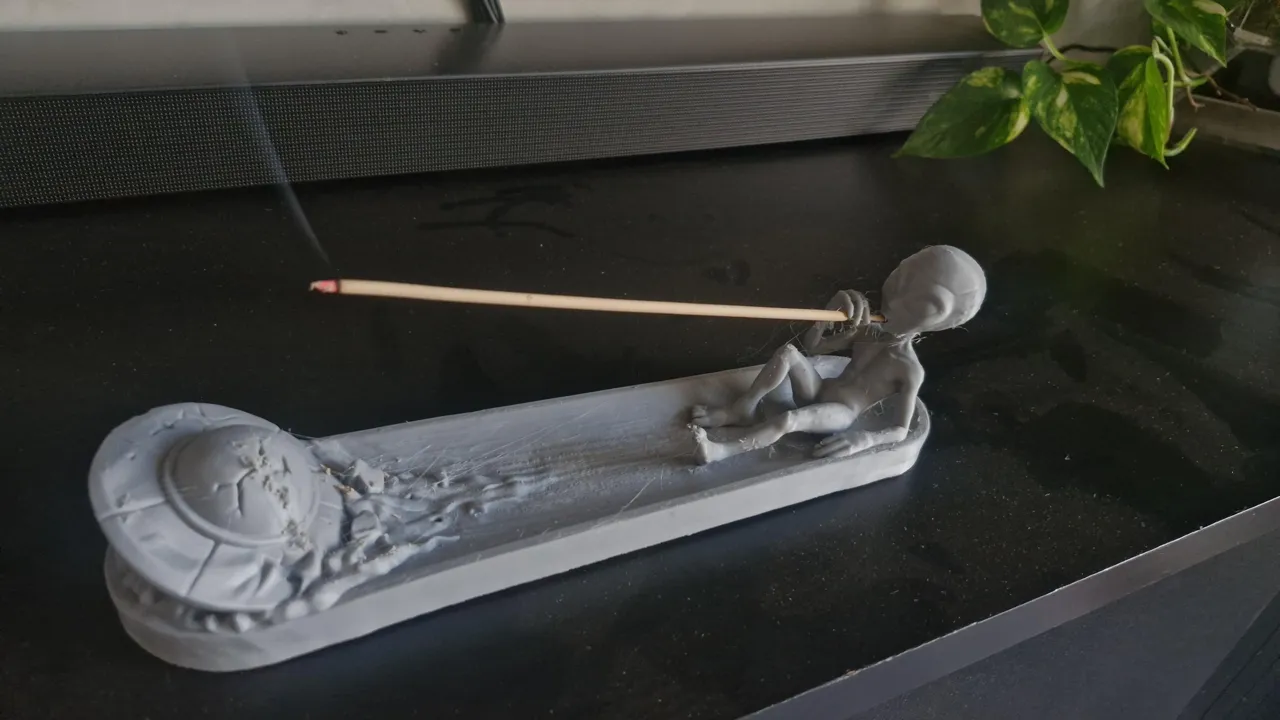 The High Voyager - Incense Holder view 2