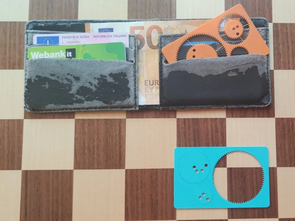 Spirocard Portable Spirograph Wallet Kit Card Tool - Free 3D Print ...