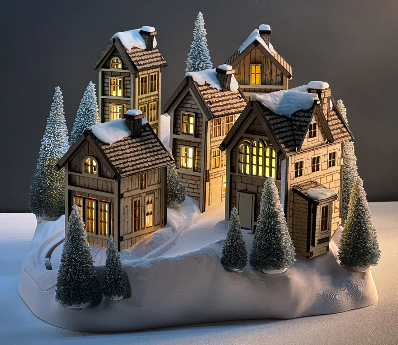 Winter Village – Sled Hill Diorama view 3