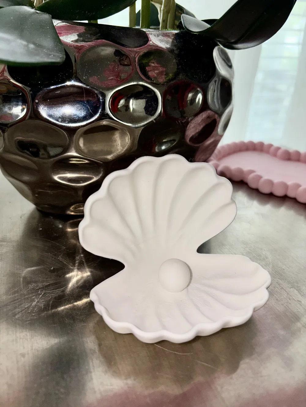 Coastal Clamshell Jewelry Tray with Pearl Accent - Free 3D Print Model ...