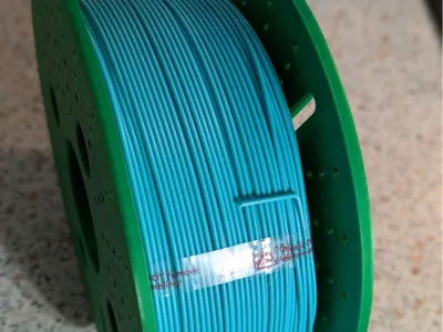 2-part empty filament spool with bayonet closure