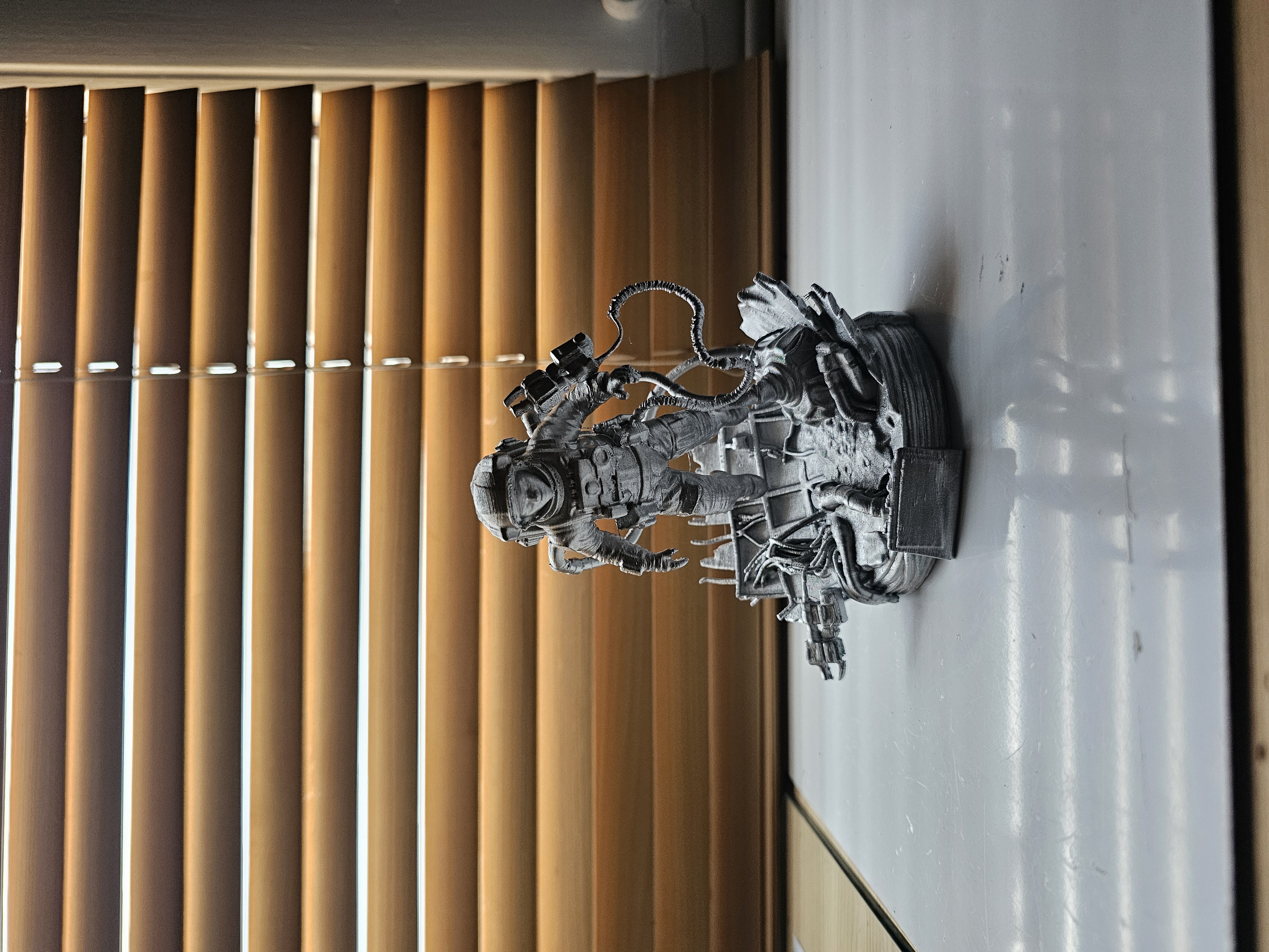 Miniatura 2 do modelo 3D Floating Astronaut
