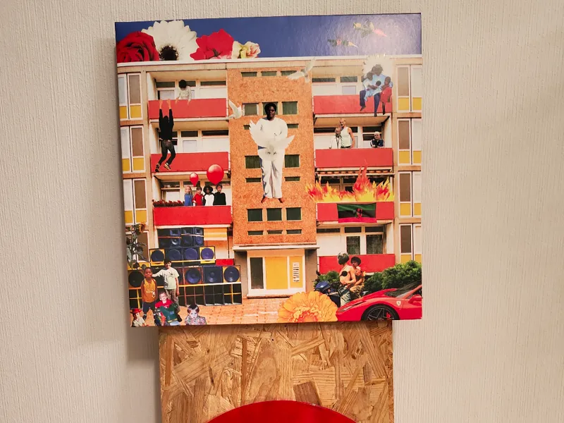 Vinyl + Cover Wallmount mit NFC