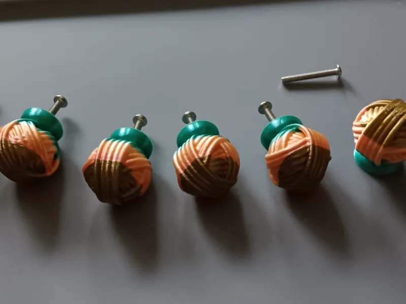Cabinet Yarn Ball knobs
