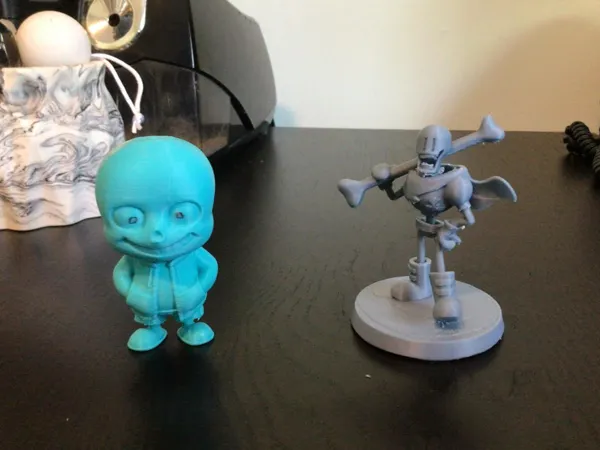 Figurines Sans et Papyrus — Undertale