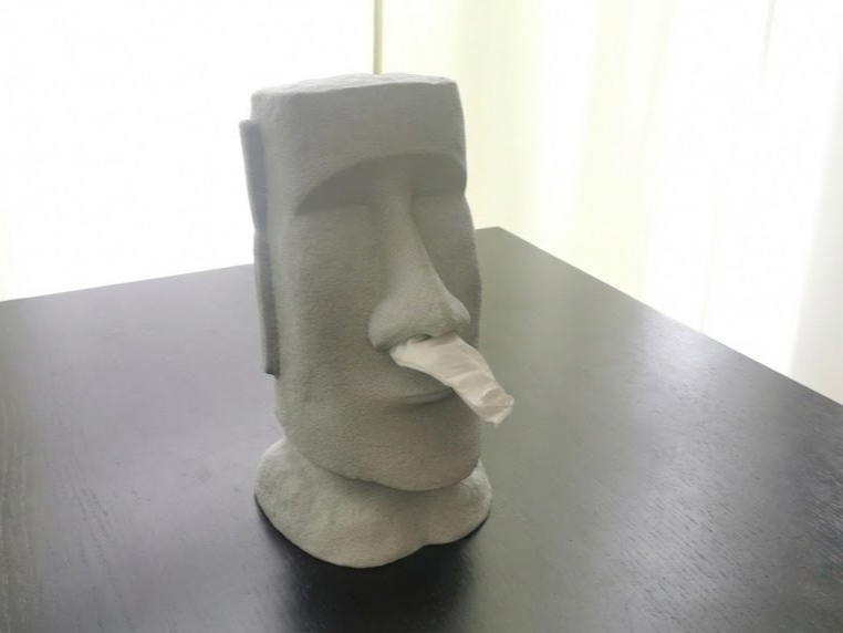 Moai Tissue Dispenser (split + invisible seam)